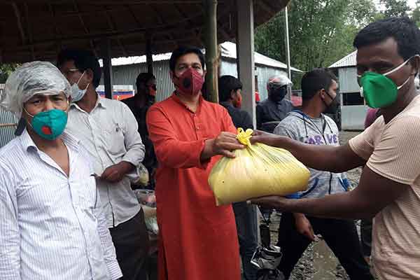 কালীগঞ্জে ৫ হাজার হতদরিদ্র মানুষকে খাদ্য সহায়তা