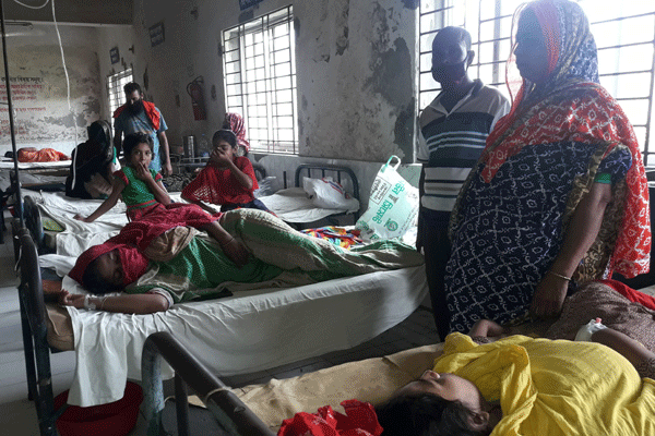 মাদারীপুরে গর্ভবতী নারীকে লাথি, হাসপাতালে ভর্তি

