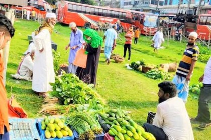 করোনাভাইরাস; লাকসামে প্রধান বাণিজ্যিক কেন্দ্র বন্ধ করে বিকল্প ১৮ বাজার
