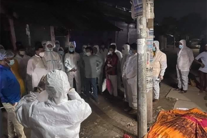 টঙ্গীতে করোনা উপসর্গ নিয়ে রাস্তায় বৃদ্ধার মৃত্যু