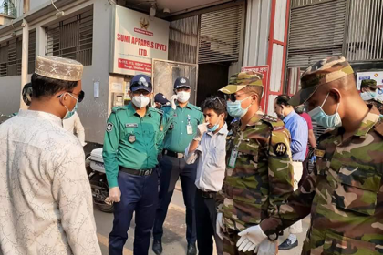 টঙ্গীতে যৌথবাহিনীর অভিযান, তিন কারখানাকে জরিমানা