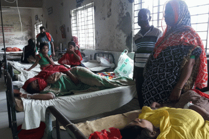 মাদারীপুরে গর্ভবতী নারীকে লাথি, হাসপাতালে ভর্তি

