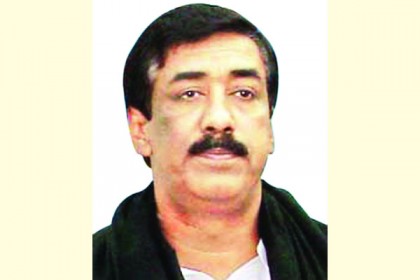 রাতের আঁধারে নয় হাজার পরিবারে খাবার বিতরণ শামীম ওসমানের