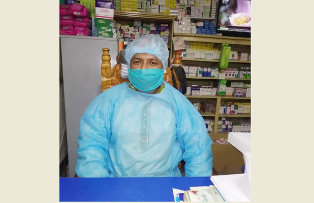 কিশোরগঞ্জে করোনাঝুঁকি নিয়ে কাজ করছেন ৫০০০ পল্লী চিকিৎসক