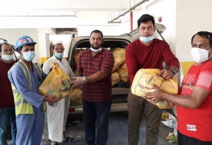 কাতারে কুইক সল্যুশনের উদ্যোগে ৭০০ প্রবাসীর মাঝে খাদ্যসামগ্রী বিতরণ