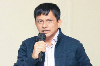আবেগ থেকে বের হয়ে আমাদের বাস্তবতার দিকে তাকাতে হবে