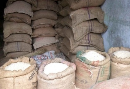 চাঁদপুরে পাচারকালে ৩৫ বস্তা চাল উদ্ধার