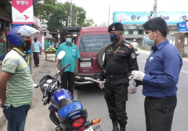 বরিশালে ৭ ব্যবসা প্রতিষ্ঠান ও মোটরসাইকেল আরোহীকে জরিমানা