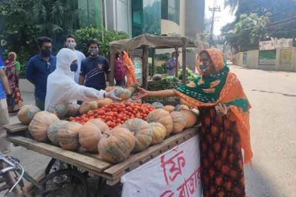 চট্টগ্রামে এবার ৫০০ পরিবার পেলো ফ্রি সবজি