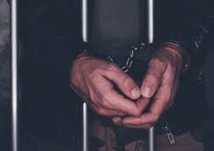 চাঁপাইনবাবগঞ্জে ভুয়া ডিবি পুলিশ আটক