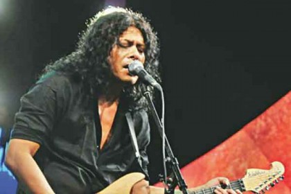 'এবারের লড়াইটা আলাদা, লড়তে হবে একাই'
