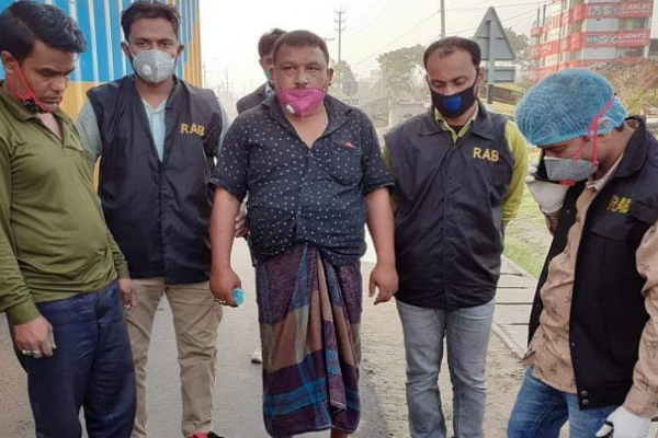 ঢাকা- চট্টগ্রাম মহাসড়কে মাদকসহ র‍্যাবের হাতে আটক ৪