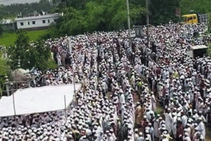 ব্রাহ্মণবাড়িয়ার সরাইলে জানাজায় জনস্রোত : ওসি প্রত্যাহার

