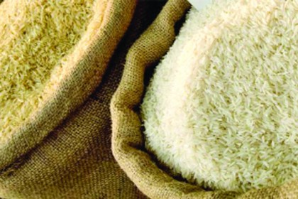 মৃত ব্যক্তির নামে চাল আত্মসাৎ, ইউএনওর বিরুদ্ধে হুমকি দেওয়ার অভিযোগ