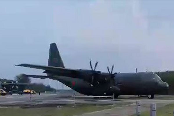 ঢাকা ছাড়ল মালদ্বীপের ৭১ নাগরিক