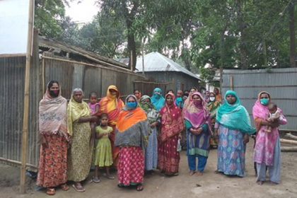 ঠাকুরগাঁওয়ের জগন্নাথপুরে মুড়ি খেয়ে দিন পার করছে কয়েকটি পরিবার 