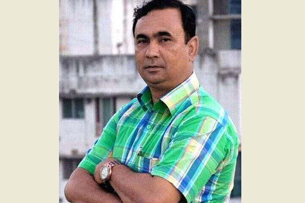 পুলিশের হামলার শিকার বাংলাদেশ প্রতিদিনের সাংবাদিক