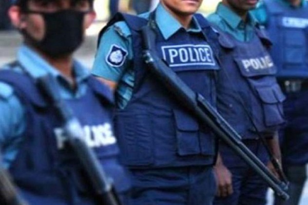 গাজীপুরে সহকারী কমিশনারসহ ৩২ পুলিশ করোনায় আক্রান্ত