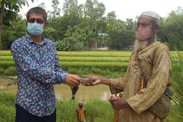 ভিক্ষা করে জমানো টাকা অসহায়দের দান করলেন বৃদ্ধ