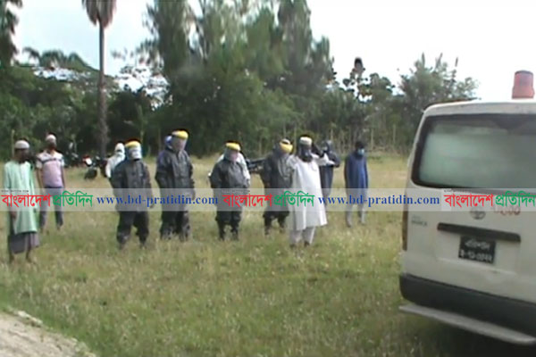 লাশ ফেলে স্বজনদের পলায়ন, দাফন করল পুলিশ