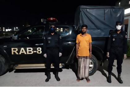 বানারীপাড়ায় হত্যা মামলার আসামি র‌্যাবের হাতে আটক
