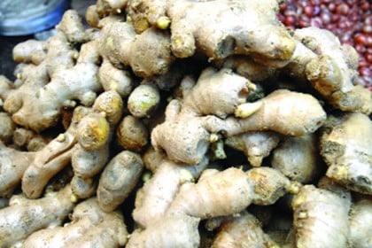 ৯৭ টাকার আদা খুচরায় বিক্রি ৩৫০ টাকা