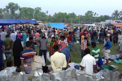 কাপাসিয়ার রাণীগঞ্জ হাটে ৩ জেলার হাজারও মানুষের সমাগম
