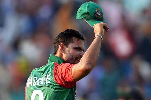 এবার নিলামে উঠছে মাশরাফির জার্সি-বুট

