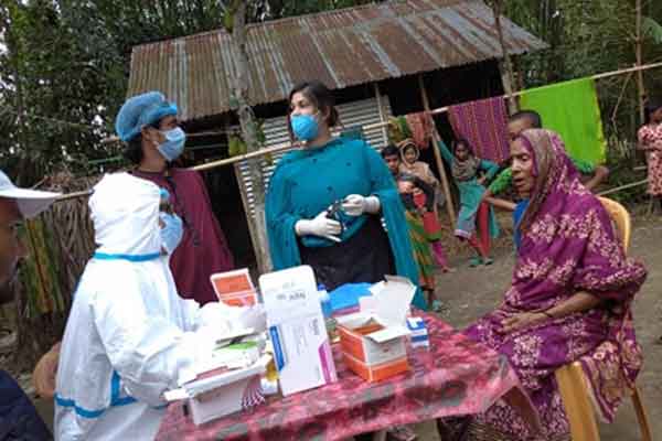 দূর্গাপুরে অসহায়দের মাঝে ছাত্রলীগের ওষুধ বিতরণ