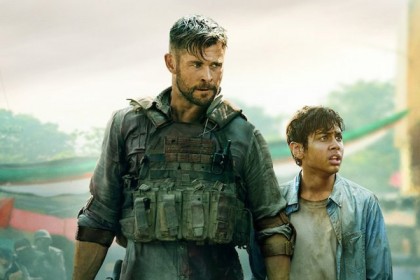 বাংলাদেশি দর্শক কেন দেখবেন ‘এক্সট্র্যাকশন’