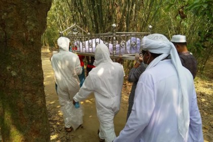 করোনাভাইরাসের উপসর্গ নিয়ে মাওলানার মৃত্যু