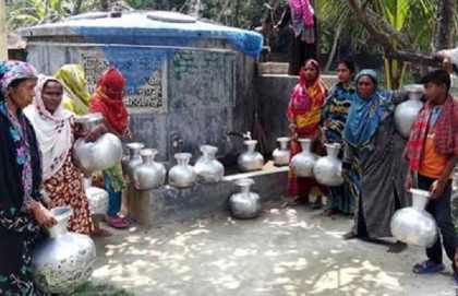 শরণখোলা উপজেলাজুড়ে সুপেয় পানির তীব্র সংকট