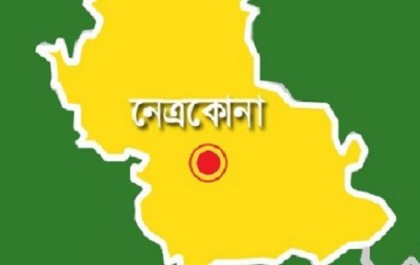 দূর্গাপূরে অসহায়দের মাঝে ছাত্রলীগের ঔষুধ বিতরণ