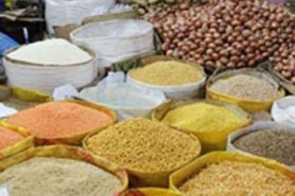 চাঁপাইনবাবগঞ্জে রমজানের শুরুতেই বেড়েছে নিত্যপণ্যের দাম