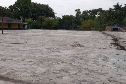 দুপচাঁচিয়ায় চাতাল-মিল বন্ধে ১৫ হাজার শ্রমিক বেকার 