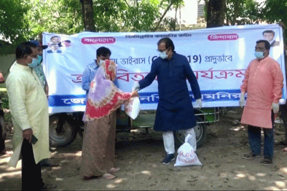 লালমনিরহাটে বিএনপির ত্রাণ বিতরণ

