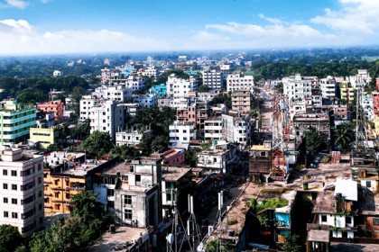 তিন রোগীর অবাধ বিচরণে করোনা ঝুঁকিতে লাকসাম শহর