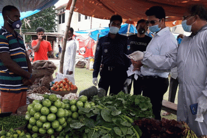 চুয়াডাঙ্গায় ৯ সবজি বিক্রেতাকে জরিমানা


