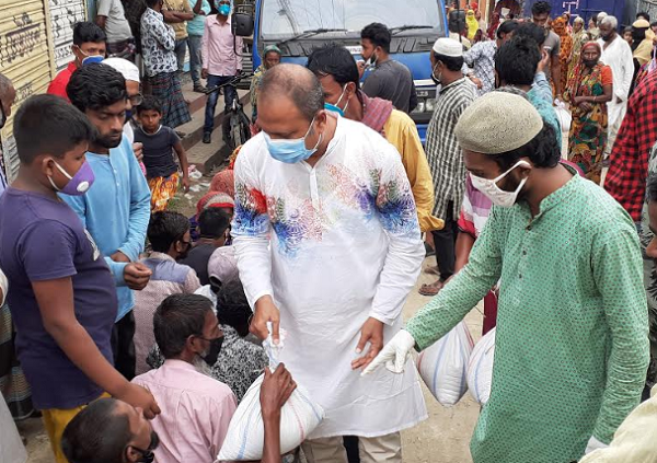 হবিগঞ্জে ২ শতাধিক কর্মহীনদের মাঝে ত্রাণ বিতরণ 