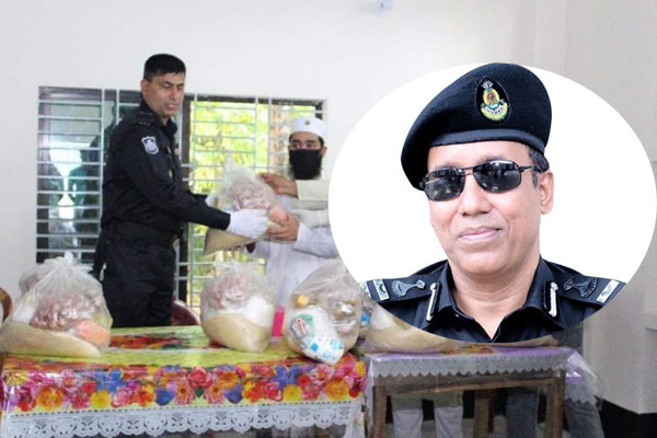 অসহায় মাদ্রাসা শিক্ষার্থীদের পাশে দাঁড়ালেন র‌্যাব কর্মকর্তা মোজাম্মেল হক