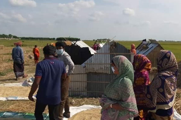 নির্জন হাওরে কোয়ারেন্টাইন, পুলিশের হস্তক্ষেপে বাড়ি ফিরল ১৭ পরিবার