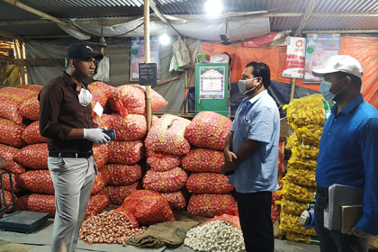 মানিকগঞ্জে ৭ ব্যবসা প্রতিষ্ঠানকে জরিমানা  