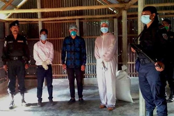 টাঙ্গাইলে চাল বিক্রিতে অনিয়ম, ডিলারশীপ বাতিলসহ লাখ টাকা জরিমানা