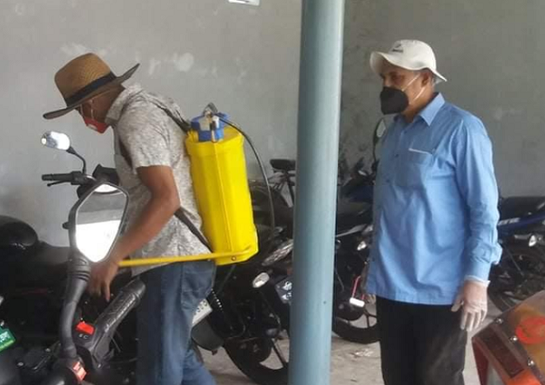বরগুনায় জীবানুনাশক ওষুধ স্প্রে কার্যক্রম শুরু