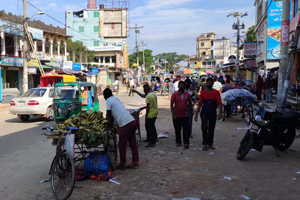 শ্রীমঙ্গলে ঢিলেঢালা লকউাউন, বাড়ছে আতঙ্ক