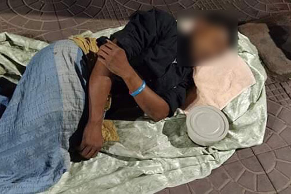 সেহরি নিয়ে ছিন্নমূল মানুষের পাশে ঢাকা মহানগর দক্ষিণ যুবলীগ