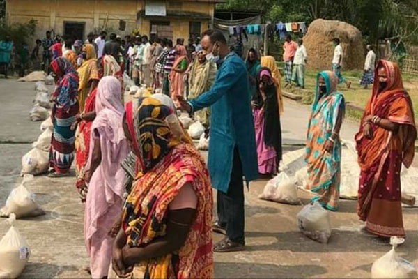 শ্রীমঙ্গলে যুবলীগ নেতার খাদ্য সহায়তা