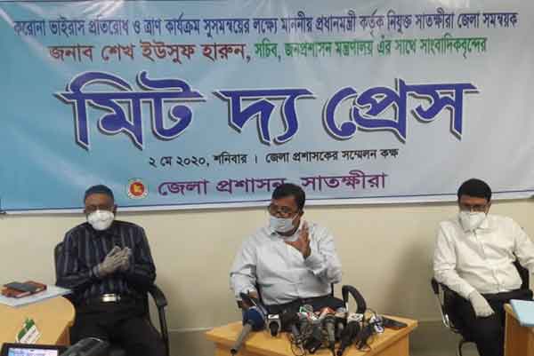 ত্রাণ নিয়ে 'নয়-ছয়' চলবে না : জনপ্রশাসন সচিব