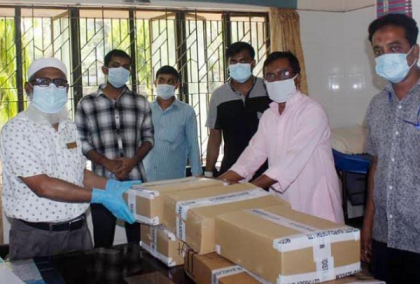 হাতিয়ায় স্বাস্থ্য কমপ্লেক্স ও সরকারি দপ্তরে পিপিই হস্তান্তর