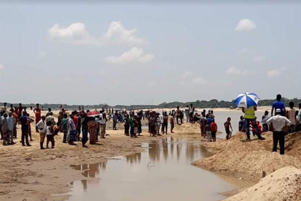 দুর্গাপুরে নদীতে ড্রেজারের গর্তে পড়ে এক ব্যক্তি নিখোঁজ
